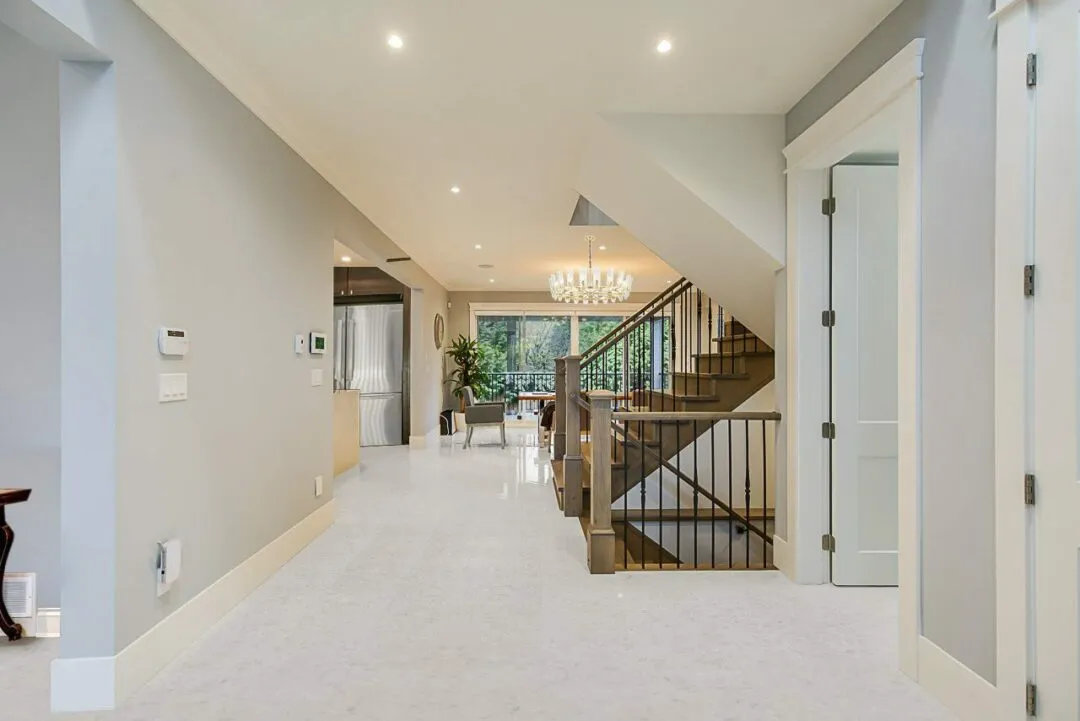 Creme Royale Marble - 1/2&Quot; (12Mm) - Cork Floating (Fcr12) Creme Royal Marble Cork Floor 3D Rendering Home Interior