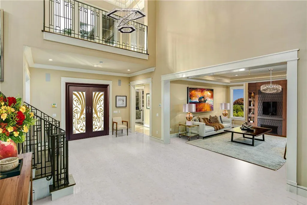 Creme Royale Marble - 1/2&Quot; (12Mm) - Cork Floating (Fcr12) Creme Royal Marble Cork Floors Staircase Wrought Iron Railing