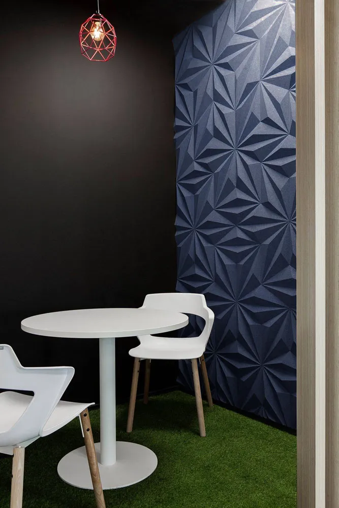Diamond Deep Blue – 1 – 1 3/16″ (30Mm) (Wall Tile)