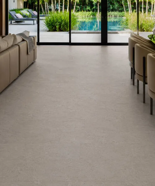 Porto Mist - 7/16&Quot; (11Mm) - Swiss Real Cork Floating (Fpm11) Porto Mist Swiss Real Cork Floating Flooring In A Contemporary Living Room And Kitchen Open Floor Plan